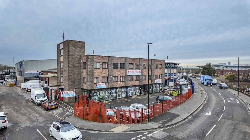 Estate Image