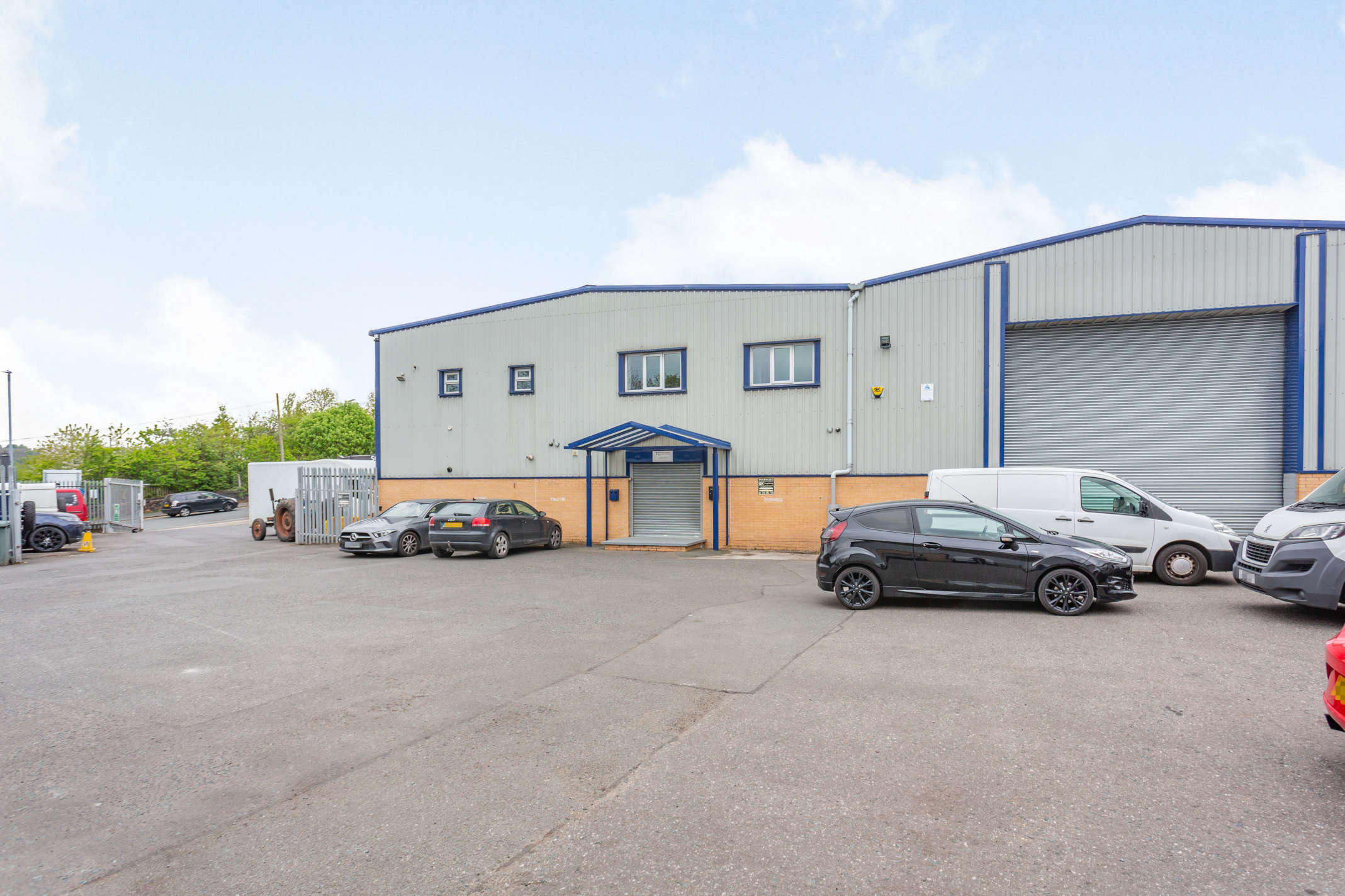 Whitacre Industrial Park - Industrial Units In Huddersfield 