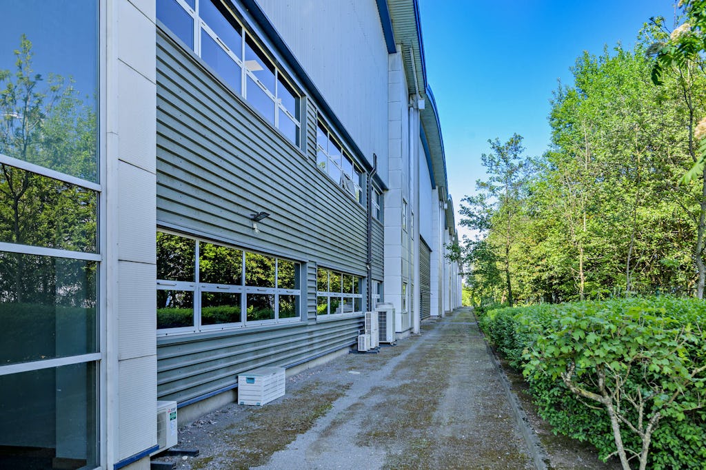 Estate Image