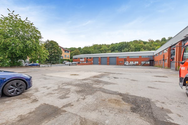 Estate Image