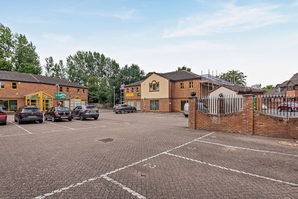Estate Image