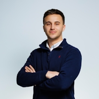 Gabriel Walker Headshot