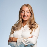 Hannah Craig Headshot