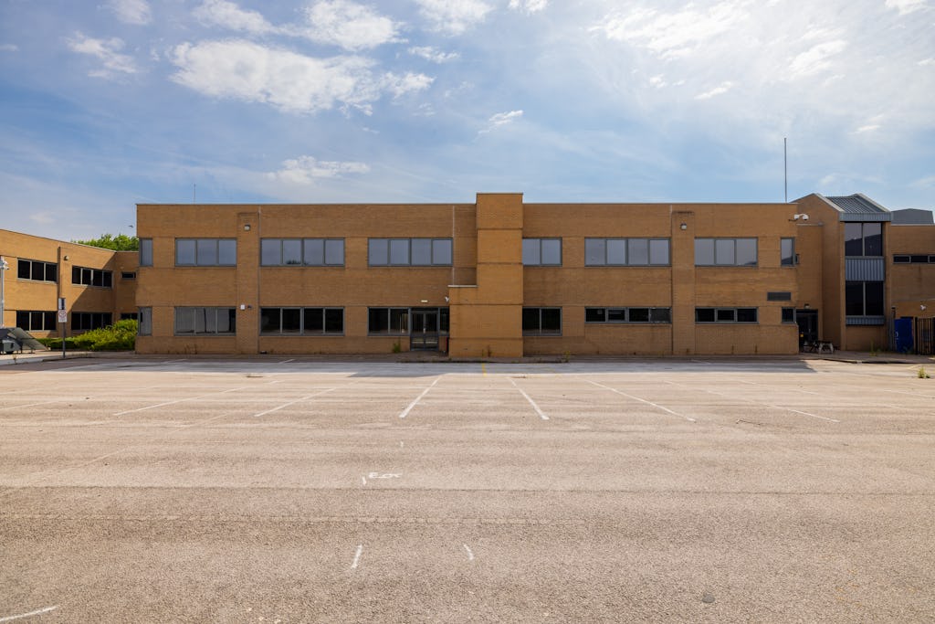 Estate Image