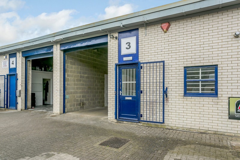 Industrial unit to let at Poulton Close Business Centre, Dover, CT17 0HL